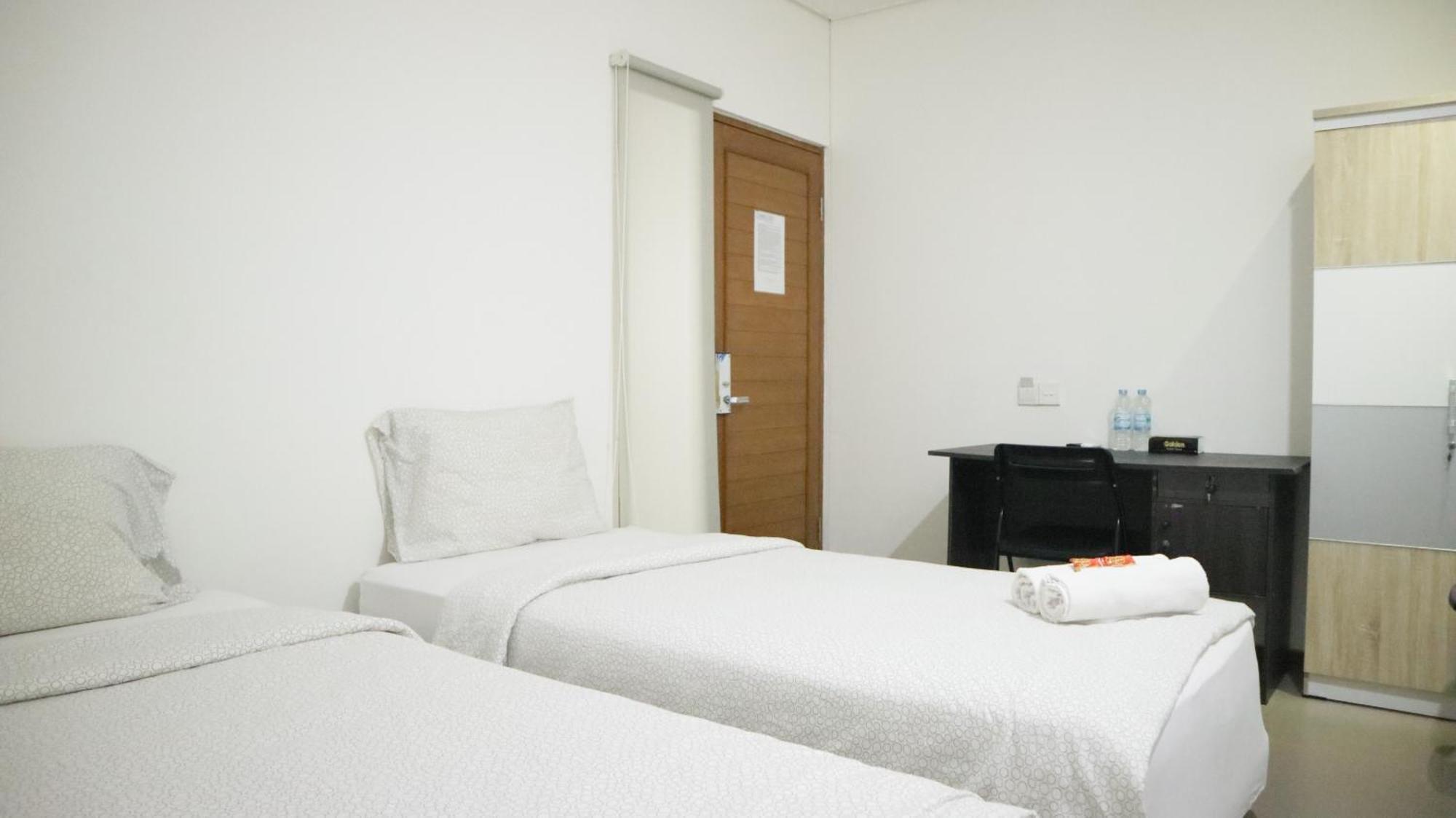 Hotel Proven Living à Bandung Extérieur photo