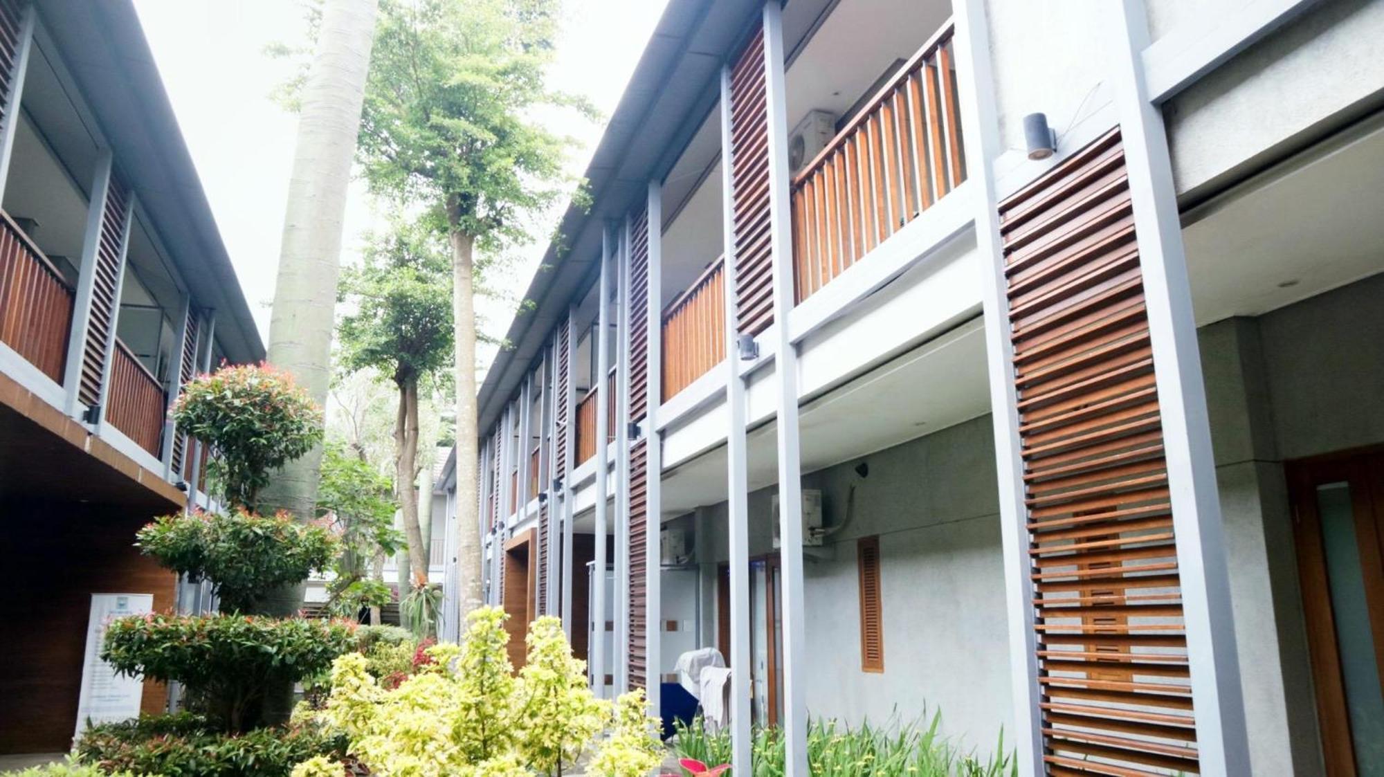 Hotel Proven Living à Bandung Extérieur photo